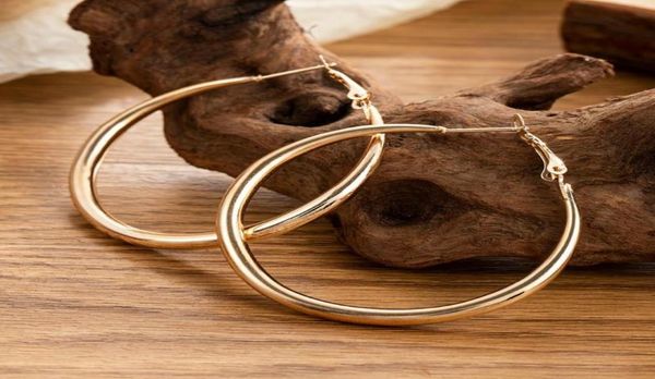 

hoop huggie exaggerated european and american style big earrings female korean wild bold crescent design stud9771860, Golden;silver