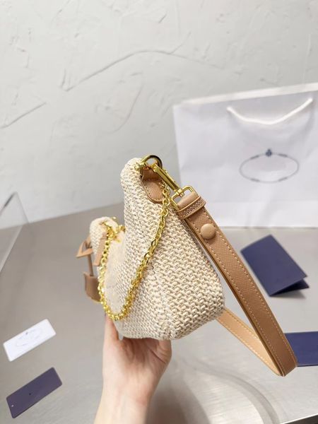 

simple and fashionable straw woven underarm bag