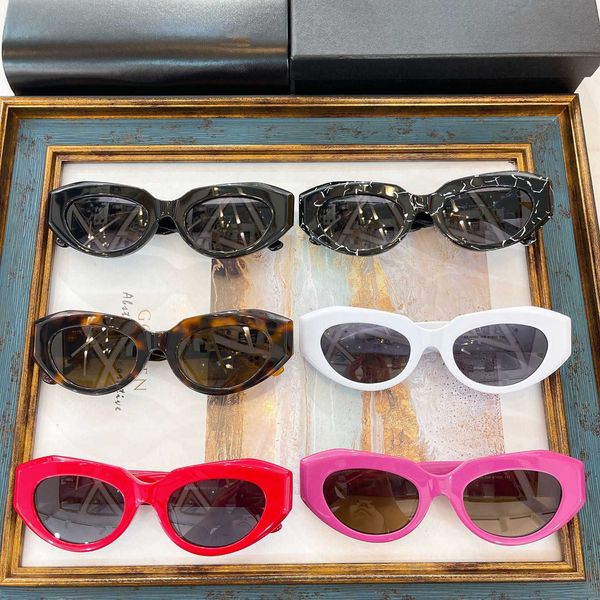 

b family's new plate cat's eye men's and women's fashion ins.com celebrity sunglasses bb0236, White;black