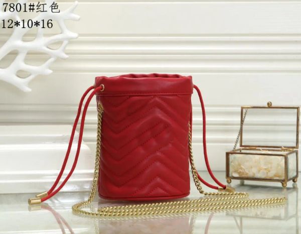 

Women's Designer Handbag 5 colors top luxury Crossbody bag Women's fashion leather handbag Wholesale Detachable shoulder strap Designer Mini Bucket bag, Pink