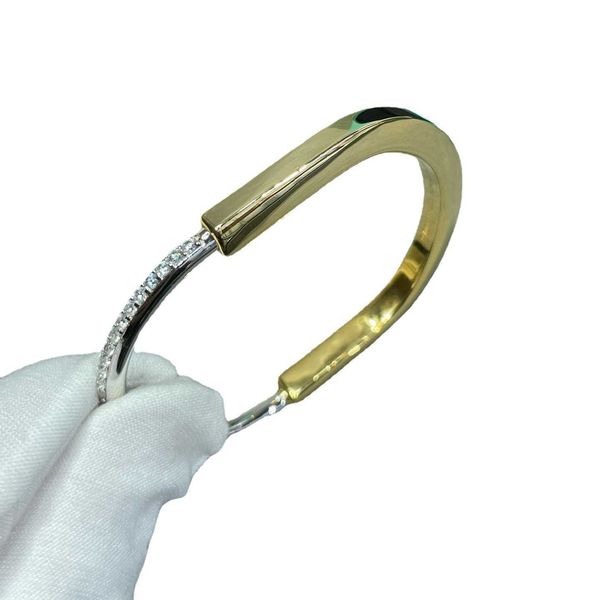 

selling item v gold cnc sculptured lock colored half diamond bracelet 18k rose tiffay letter lock head with advanced feel and versatility wi, Black