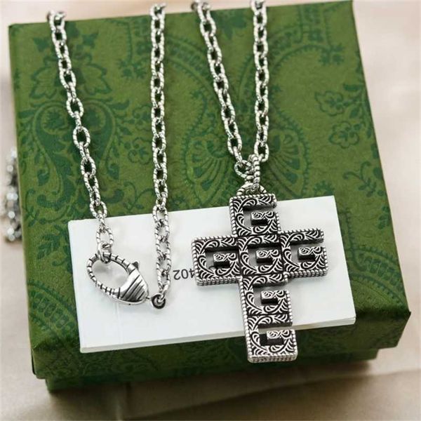 

2023 new designer jewelry bracelet necklace ring carved cross pendant personalized twist couple cube, Silver