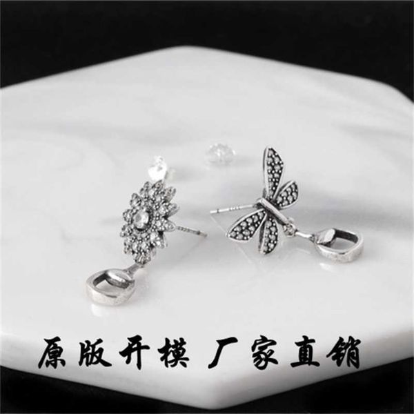

designer jewelry bracelet necklace ring antique daisy inlaid asymmetric personalized ins earrings couple pair of earrings high quality, Golden