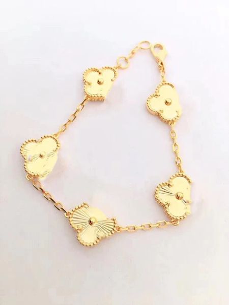 

luxury clover four designer fashion charm bracelets for girls women 18k gold silver black white red green brand bracelet wedding party