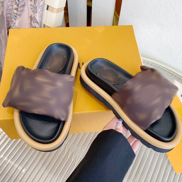 

2023 fashion summer slides slippers ladies shoes metallic slide sandals casual flat slippers for women beach low heel sandals size 35-40 wit, Black