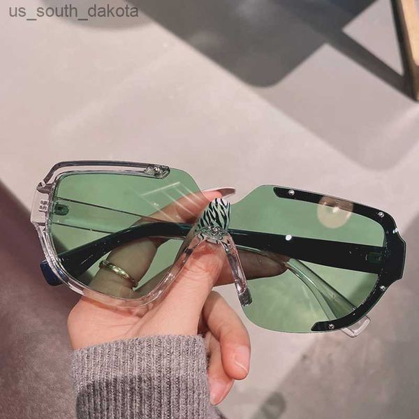 

shauna retro oversized irregular women sunglasses fashion one piece clear ocean lens shades uv400 men double color sun glasses l230523, White;black