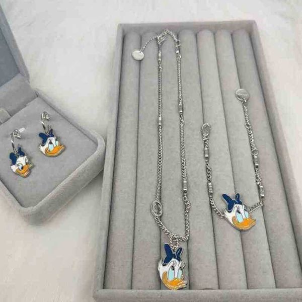 

2023 new designer jewelry bracelet necklace ring bracelet light small exquisite lovers pair of men women ins design senior home, Golden