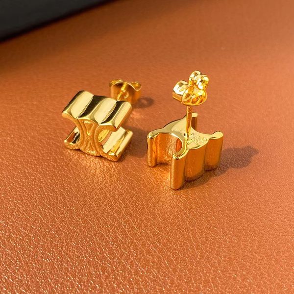 

designer's new girl earrings classic size women's earrings party gift, Golden