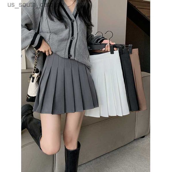 

school wind pleated skirts women autumn and winter high waist skinny black gray a word half skirt short skirt l230522