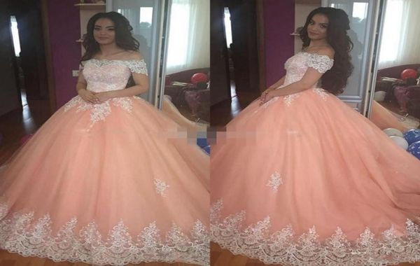 

sweet 16 peach quinceanera dresses 2019 off shoulder appliques puffy corset back ball gown princess 15 years girls prom party gown6992678, Blue;red