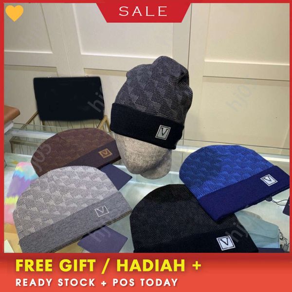 

1aPlaid designer beanie designer hats for men knitted bonnets winter hat fall thermal skull cap ski travel classical luxury beanies brown black grey keep w331, 2#