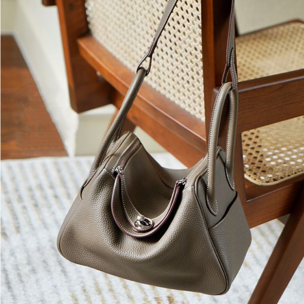 

100% Genuine Leather Doctor Shoulder Bag Luxury Designer Litchi Pattern 26cm 30cm Soft Cow Skin Women Totes Dumpling Purses And Handbags Silver Hardware 2540, Deep blue