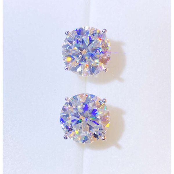 

Solid Claw Setting Diamond Round Brilliant 0.1-4Ct Moissanite Stud Earring 10K Gold