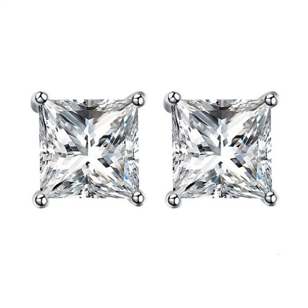 

Zuanfa Unique Princess Cut Moissanite Diamond Prong Setting Handmade Earrings