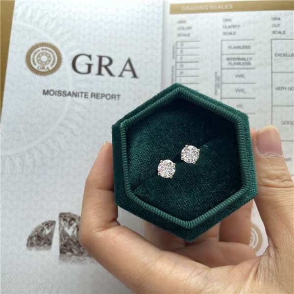 

Solid Gold 5Mm 1Ct VVS Round Moissanite Diamond Stud Earrings For Men Women