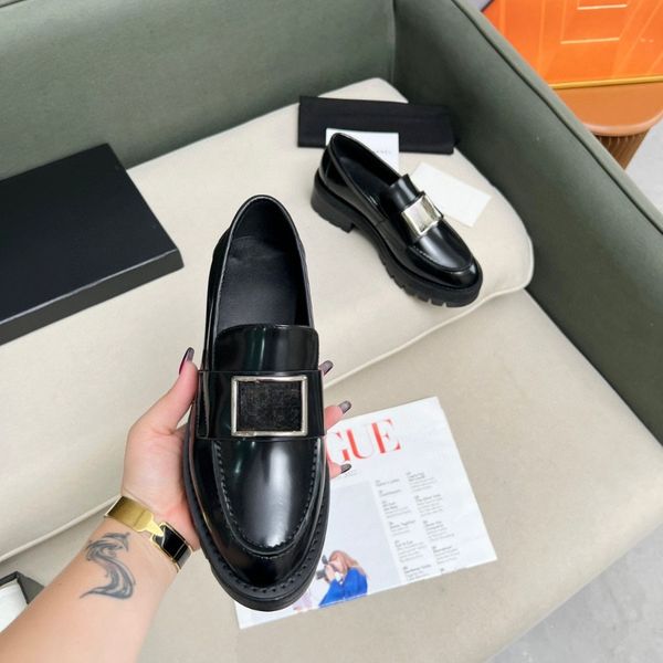

24ss Big logo heightening loafers Dress shoes Flats top designer catwalk women formal Lok Fu shoe solid color simple design size 35-41, White