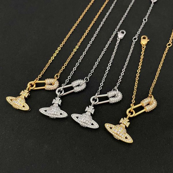 

Designer Saturn Necklace Chain Tidal Plate Three Dimensional Planet Pearl Collar Chain Planet Necklace Party Wedding Gift