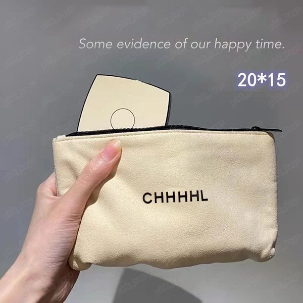 

Luxury Designer Small Makeup Bags Womens Wash Cosmetic Case Zipper Make Up Pochette Ladies Toiletry Letter Printed Suede MakeUp Bags Clutch Pouch 2312131BF, White