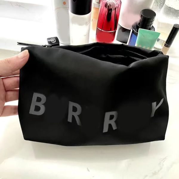 

Luxury Make Up Bags Designer Toiletry Pouch Cosmetic Bag Clutch Handbags B Purses Women Makeup Bags Cases Travel Bags Big Capacity 2312191BF, Black