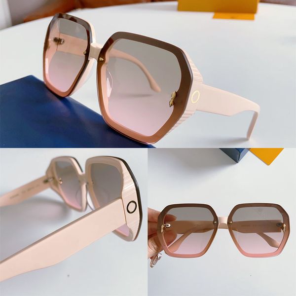 

Designer women high-quality elegant and fashionable square acetate sunglasses with metal flower studs on the mirror surface gold emblem on the temples Z2025E