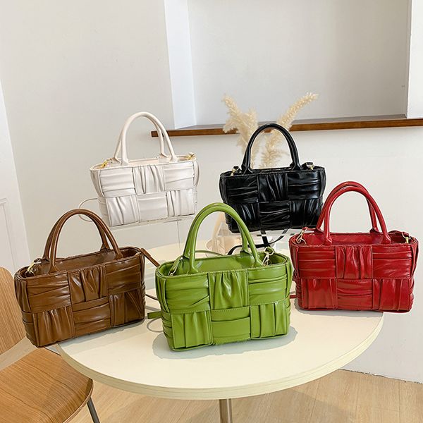 

Wholesale factory women shoulder ba French elegant solid color woven handbag simple and versatile thickened leather messenger bags high sense pleated handbag, Black
