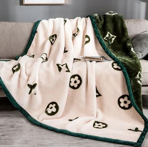 

Fashion Winter Thickened Milk Bed Sheet Raschel Office Nap Blanket Coral Veet Single Blankets, Beige