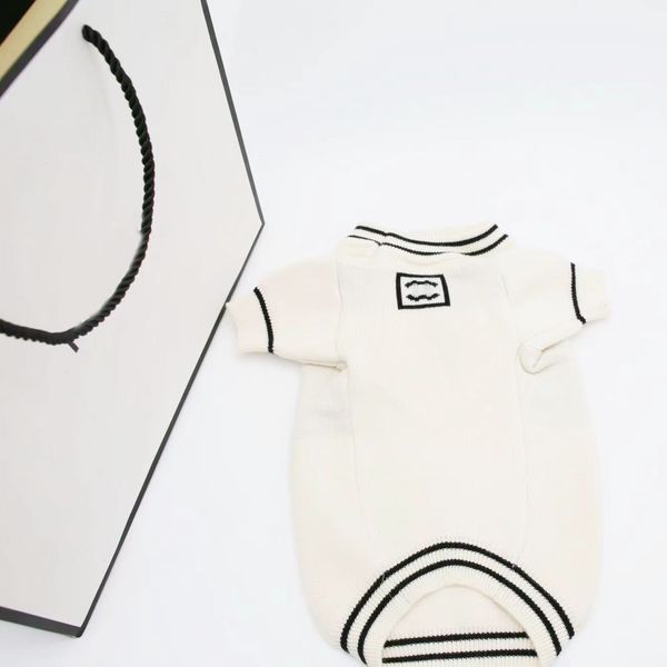 

Designer Autumn/Winter Milk White Dog Classic Letter Striped Cat Knitted Sweater Teddy Schnauzer Bomei Pet Pure Cotton Warm Coat