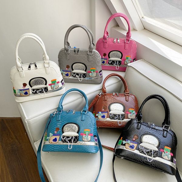 

Outlet factory women shoulder bags 6 colors high-grade retro patch embroidered handbags sweet cartoon womens shell bag elegant embossed crocodile handbag 9168#, Brown