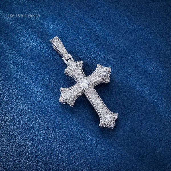 

Master Rocks Jewelry Sterling Sier Hip Hop Iced Out VVS Moissanite Cross Pendant