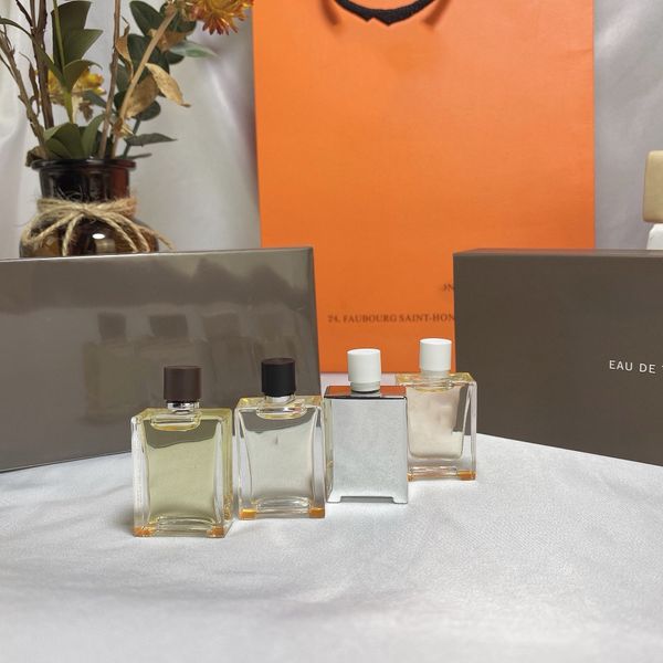 

Top Perfume Set 30ml 4pcs Fragrance Suit Eau De Parfum Spray Cologne Good Smell Sexy Fragrance Parfum Kit Gift Box Parfum Spray in Stock Ship Out Fast
