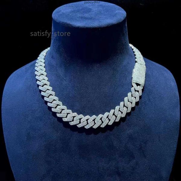 

2024 fashion exclusively made pendant necklaces hip hop diamond cuban chain 14mm/20mm moissanite inlay 925 sterling silver base accept custo