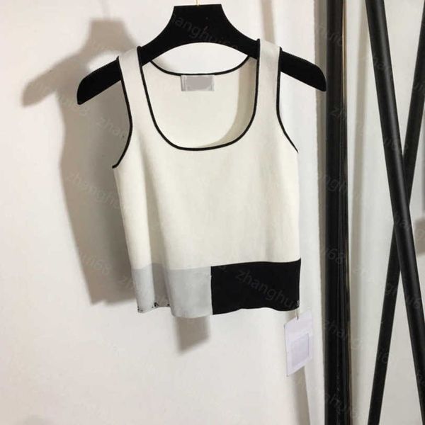 

23ss womens knits womens designer clothing new hem black and white matching color small fragrance logo jacquard all fit knit vest womens clo