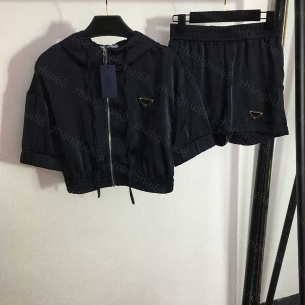 

23ss casual suit womens designer clothing women pants sets short sleeved hooded short zipper jacket elastic waist casual shorts set women cl, White