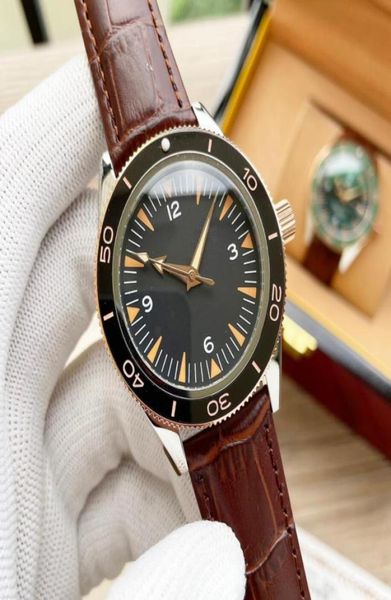 

trendy mens women designer watches with letters highly quality women wrist watch round stainless steel case boutique wristwatches 8215934, Slivery;golden