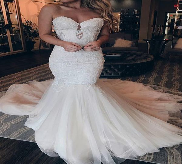 

charming sweetheart lace mermaid wedding dresses sleeveless backless appliques tulle sweep train bridal gowns custom made3522095, White