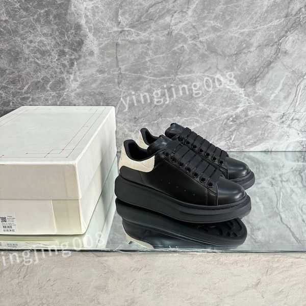 

luxury summer men's breathable shoes round toe designer men anti-slip proof sneakers fashion outdoor walking shoes xinshidai230414, Black