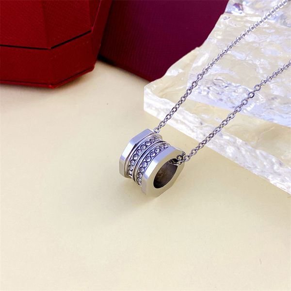 

love necklace designer for women luxury dainty silver chain circle diamond pendant necklaces waterproof double ring fashion jewelry womens m
