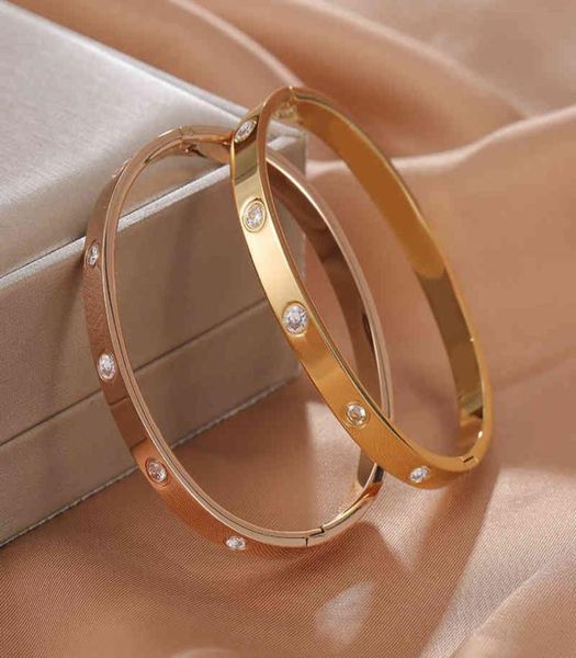 

non fading 18k rose gold full diamond buckle bracelet korean version new personalized bracelet net red highgrade hand jewelry8929318, Black