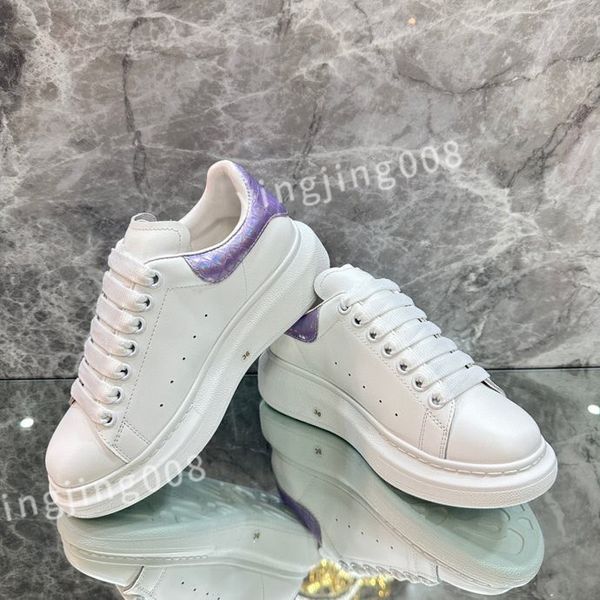 

2023 summer men's breathable shoes round toe designer men anti-slip proof sneakers fashion outdoor walking shoes xinshidai230414, Black