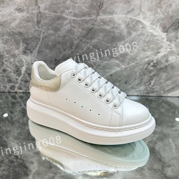 

2023 new summer men's breathable shoes round toe designer men anti-slip proof sneakers fashion outdoor walking shoes xinshidai230414, Black