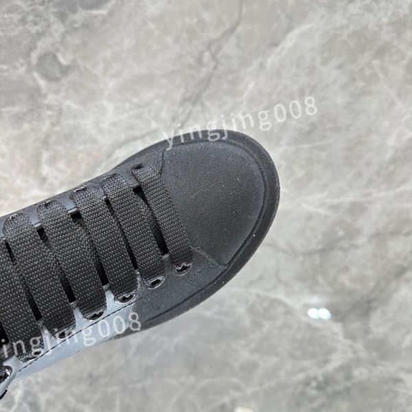 

2023 new r brand shoes for men women fashion embossed grained calf leather platform runner trainers sneakers xinshidai230406, Black