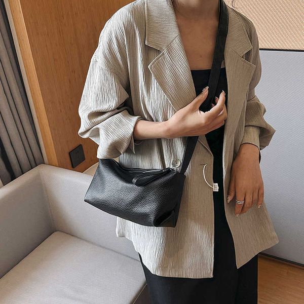 

small group texture underarm bag for women new trendy and fashionable pillow bag versatile single shoulder bag crossbody bag