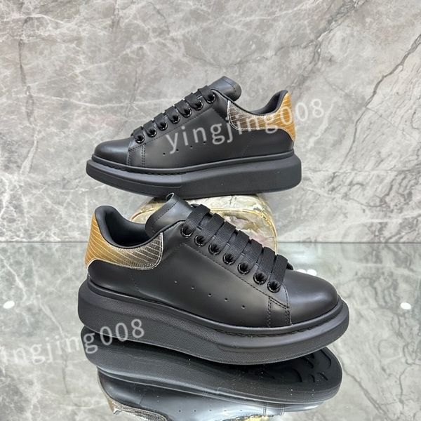 

2023 new luxury summer men's breathable shoes round toe designer men anti-slip proof sneakers fashion outdoor walking shoe xinshidai230, Black