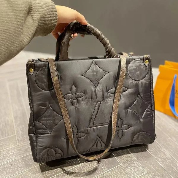 

classic quilted brand puffer shopping bags winter fashion famous luxurys designer large capacity outdoor sacoche street handle handbag handb