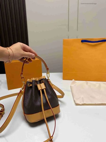 

boite chapeau women shoulder bag round cake packages fashion designers cross-body bags ophidia series superfine fiber zipper held cross body