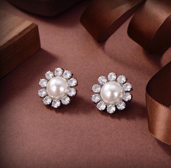 

brand new retro ladies banquet pearl crystal diamond ear clip9673066, Silver