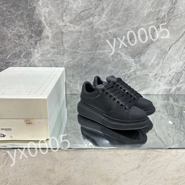 

designer the four seasons shoes sneakers men women trainers classic stripe rubber shoe leather sneaker xsd230406, Black