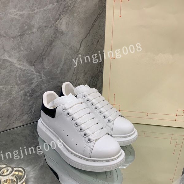 

2023 new luxurys men sneakers leather platform shoes women black classics technical fabric trainers casual shoes xinshidai230413