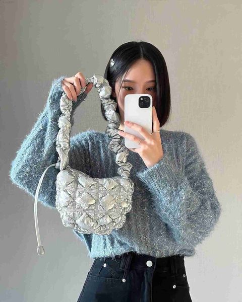 

carlyn niche high-end feeling cloud for women 2023 new single shoulder crossbody hand pleated bag spring and summer trend