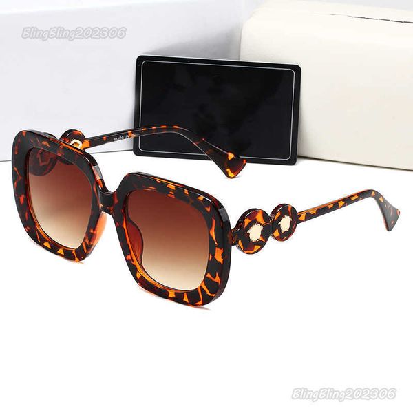 

2023 luxury designer sunglasses classic eyeglasses outdoor driving travel beach sun glasses for man woman fashion style luxurys eye glasses, White;black